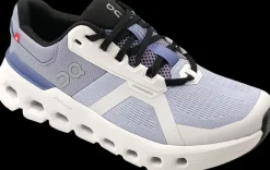 On Cloudrunner nimbus/blueberry